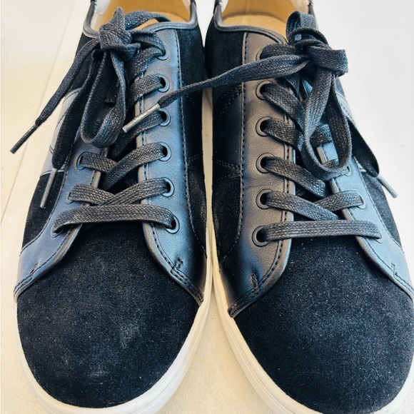 Vionic Jerome Black and White Men's lace-up Sneakers size 10.5 - Picture 3 of 8